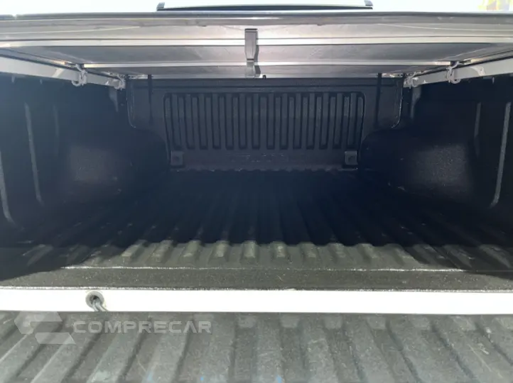 TRITON 2.4 Biturbo CD Hpe-s 4X4