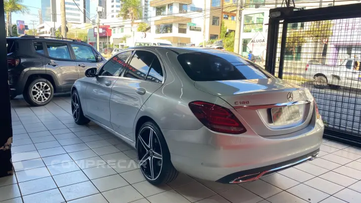 MERCEDES-BENZ C 180 1.6 CGI AVANTGARDE