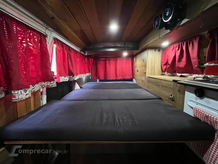 KOMBI 1.6 FURGÃO 8V GASOLINA 3P MANUAL