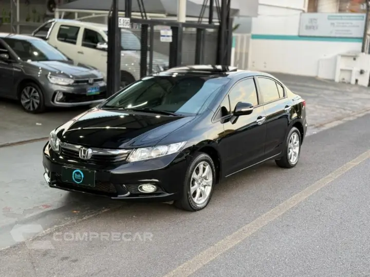 Civic Sedan EXS 1.8/1.8 Flex 16V Aut. 4p