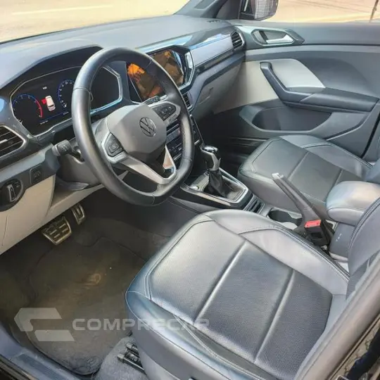 T-CROSS 250 TSI HIGHLINE AUT