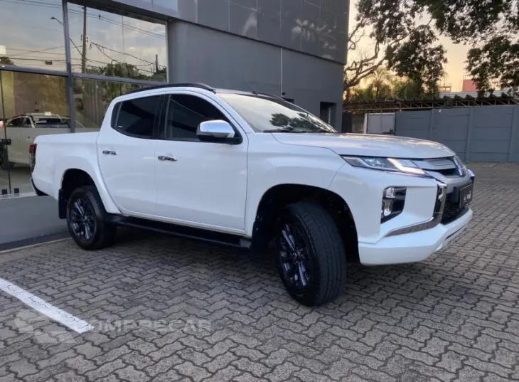 L200 TRITON 2.4 16V Turbo Sport HPE CD 4X4