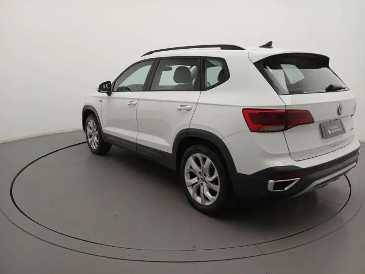 TAOS 1.4 250 TSI TOTAL FLEX COMFORTLINE AUTOMÁTICO