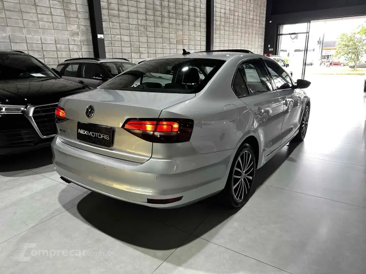 JETTA 2.0 COMFORTLINE FLEX 4P TIPTRONIC