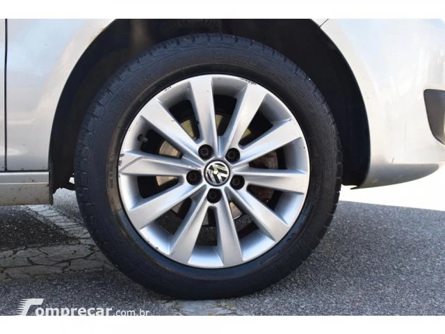 FOX - 1.0 MI 8V 4P MANUAL