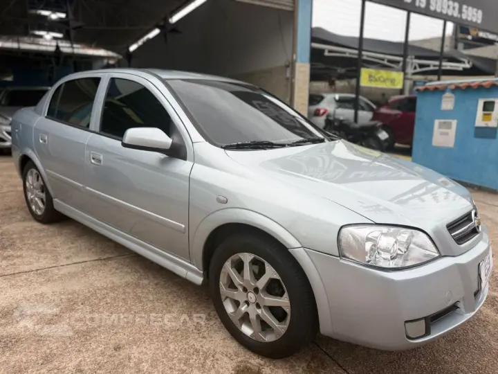 Astra Sed. Advant. 2.0 8V MPFI FlexP. 4p