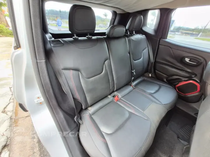 RENEGADE 2.0 16V Turbo Trailhawk 4X4