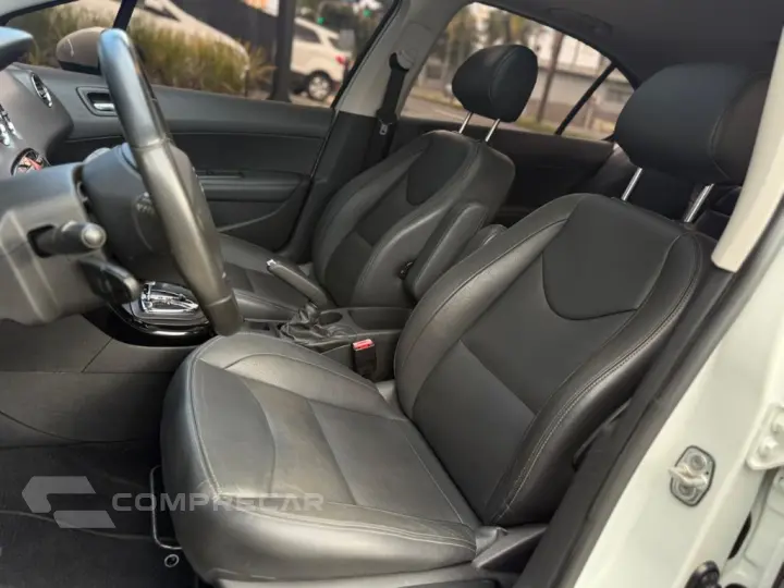 408 Sedan Griffe 1.6 TB Flex 16V 4p Aut.