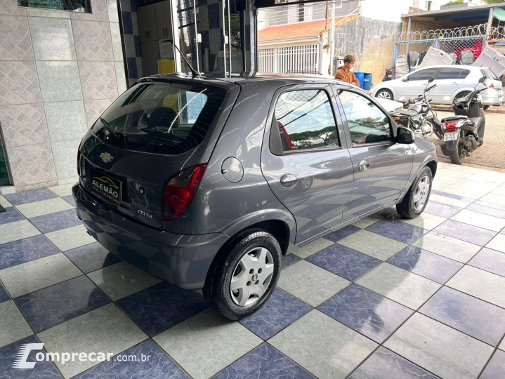 CELTA 1.0 MPFI LT 8V