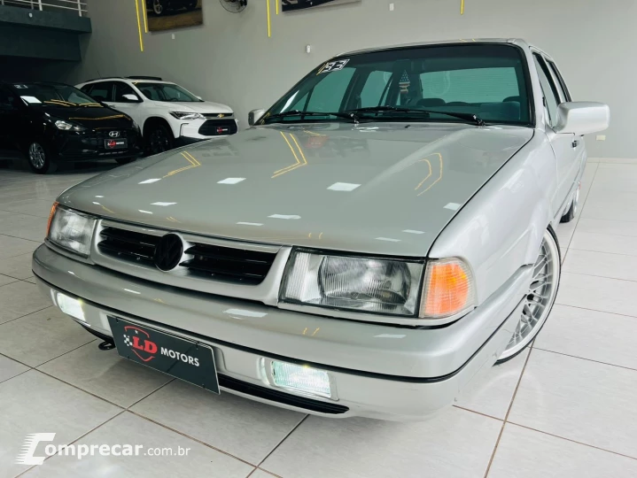 SANTANA 1.8 CL 8V ÁLCOOL 4P MANUAL