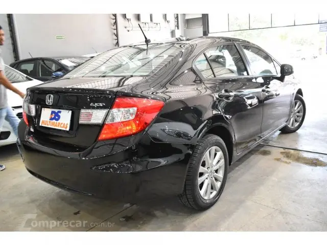 CIVIC - 1.8 LXS 16V 4P AUTOMÁTICO