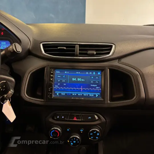 ONIX HATCH LT 1.0 8V FlexPower 5p Mec.