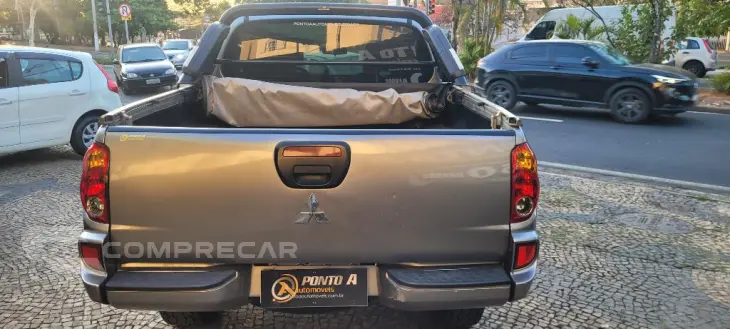 L200 Triton HLS 2.4 Flex 16V CD Mec.