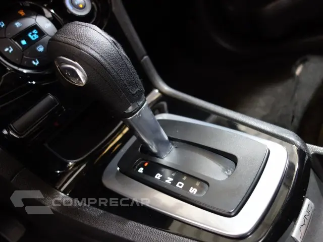 FIESTA SEDAN - 1.6 TITANIUM SEDAN 16V 4P POWERSHIFT