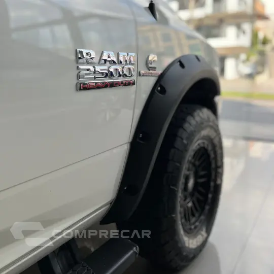 2500 6.7 I6 Turbo Laramie CD 4X4