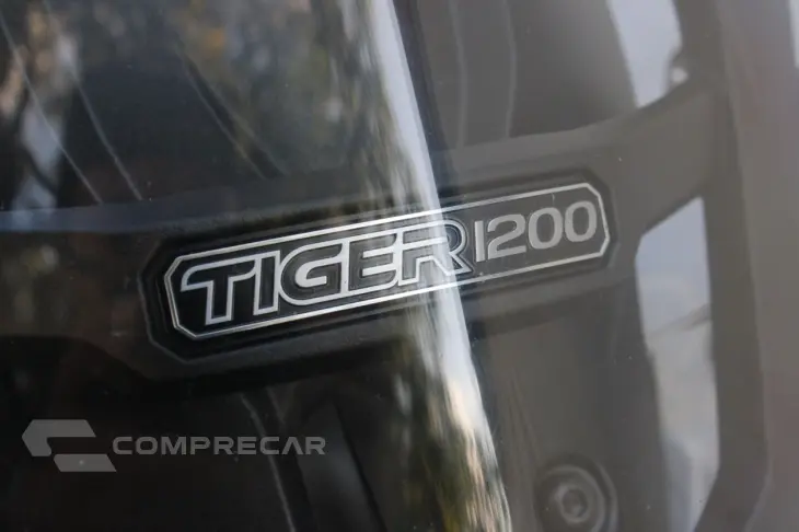 TRIUMPH TIGER 1200 XCX