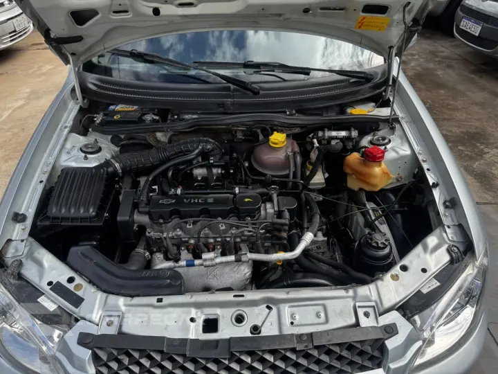 Classic Sedan 1.0 4P VHCE FLEX LS