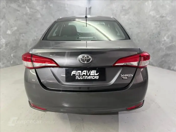 YARIS 1.5 16V Sedan XL