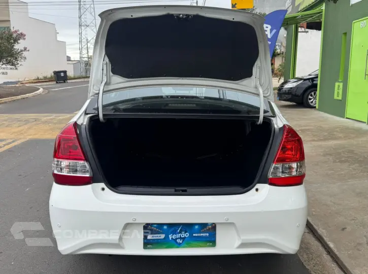 ETIOS 1.5 X Sedan 16V