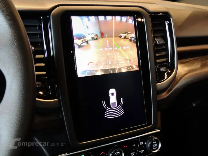 TORO 2.0 16V Turbo Ranch 4WD AT9