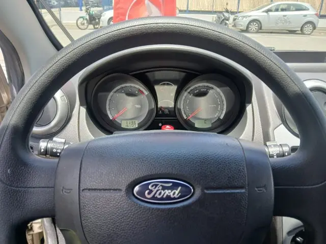 FIESTA HATCH - 1.6 ROCAM SE PLUS 8V 4P MANUAL