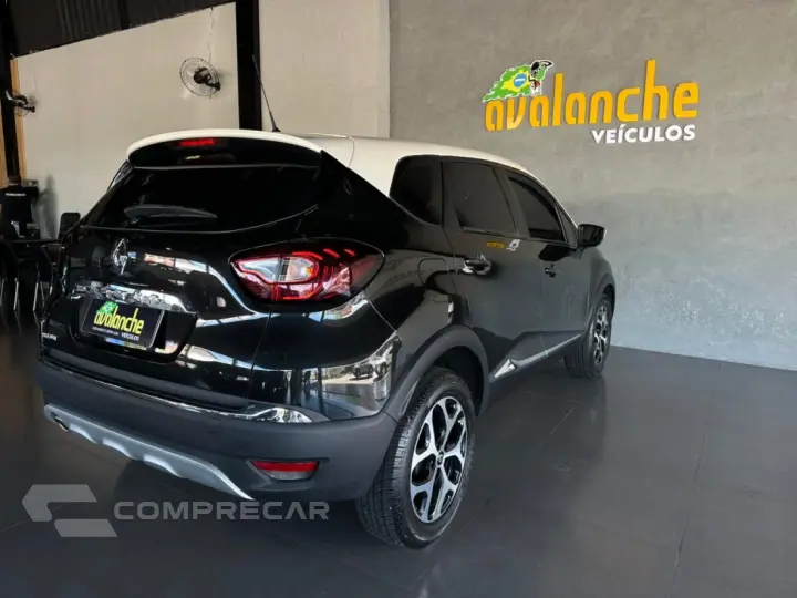 CAPTUR 2.0 16V HI-FLEX INTENSE AUTOMÁTICO