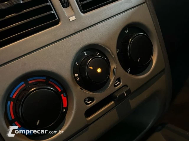 STRADA - 1.8 MPI ADVENTURE LOCKER CE 16V 2P MANUAL