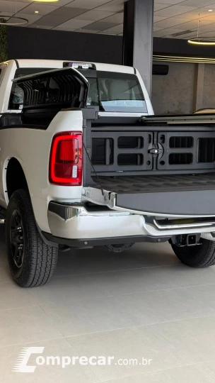 2500 6.7 Laramie 4X4 CD I6 Turbo