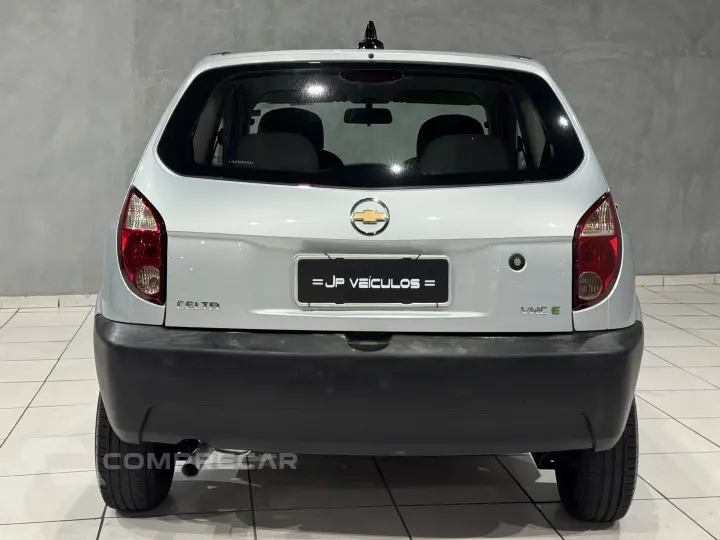 CELTA 1.0 MPFI Life 8V