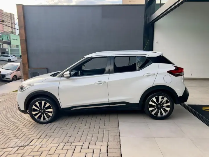 KICKS SV 1.6 16V FlexStar 5p Aut.