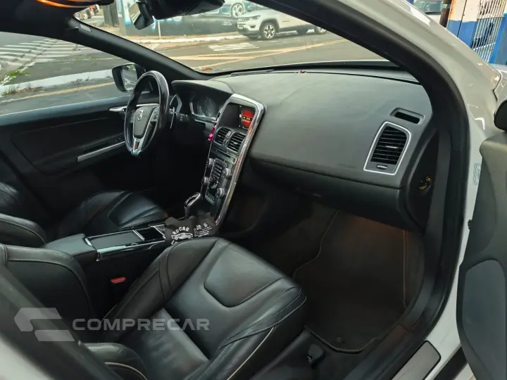 XC60 2.0 T5 R Design Turbo