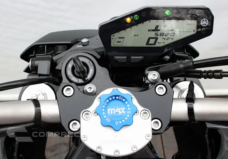YAMAHA MT-09