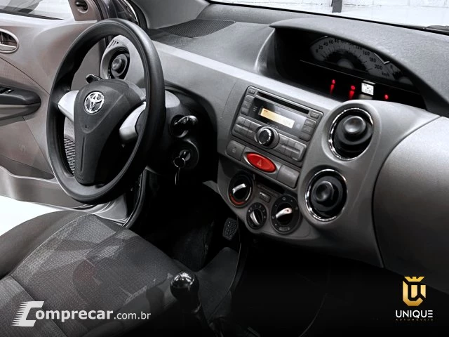 ETIOS HATCH - 1.3 XS 16V 4P MANUAL