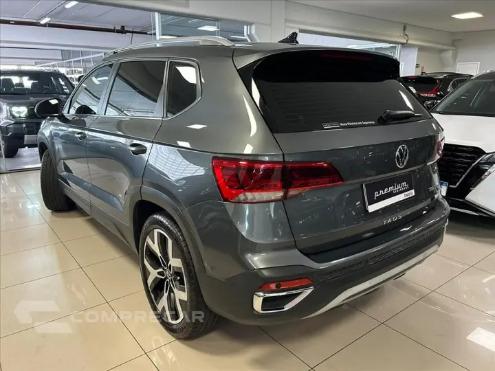 TAOS 1.4 250 TSI TOTAL FLEX COMFORTLINE AUTOMÁTICO