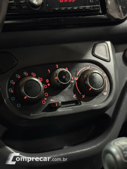 UNO 1.0 EVO VIVACE 8V FLEX 4P MANUAL