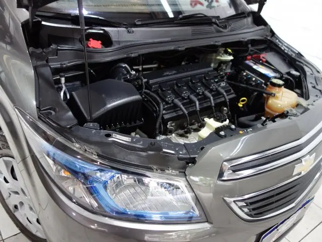 PRISMA - 1.4 MPFI LT 8V 4P MANUAL