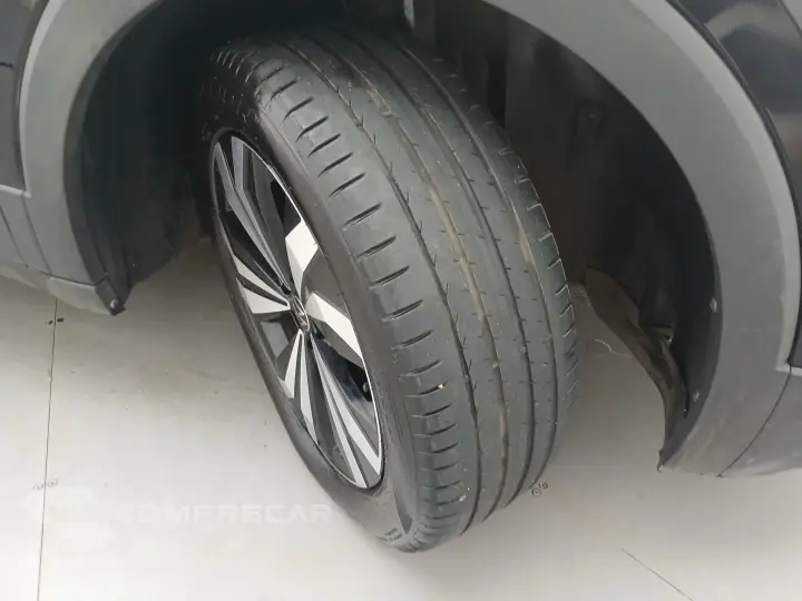 T-CROSS 1.0 200 TSI TOTAL FLEX AUTOMÁTICO