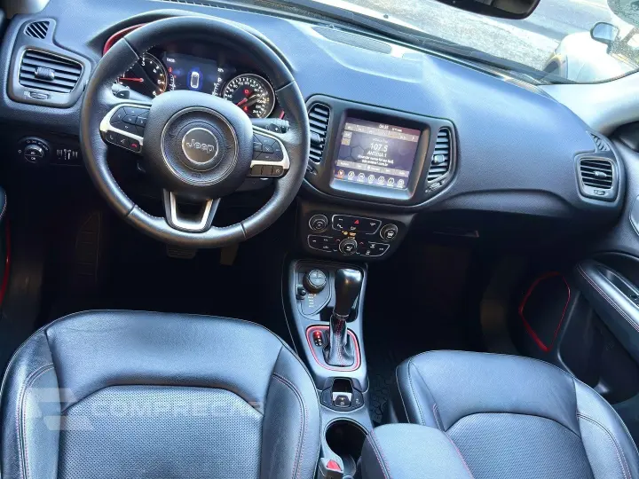 COMPASS 2.0 16V DIESEL TRAILHAWK 4X4 AUTOMÁTICO