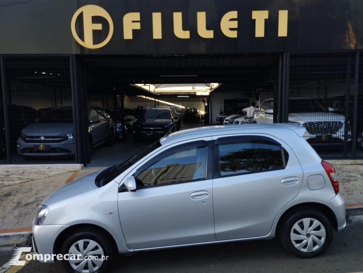 Etios Hatch 1.5 16V 4P FLEX XS AUTOMÁTICO