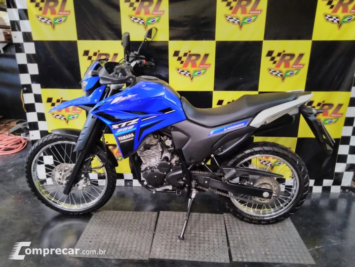 XTZ 250 Lander