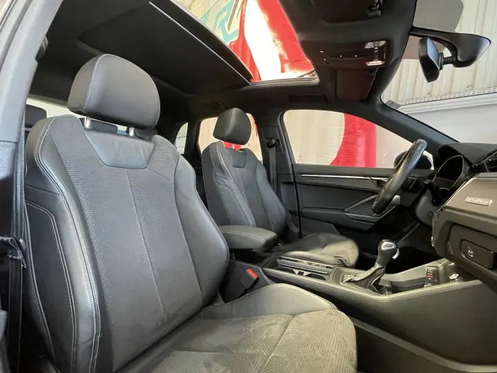 Q3 2.0 40 TFSI GASOLINA PERFORMANCE BLACK QUATTRO TIPTRONIC