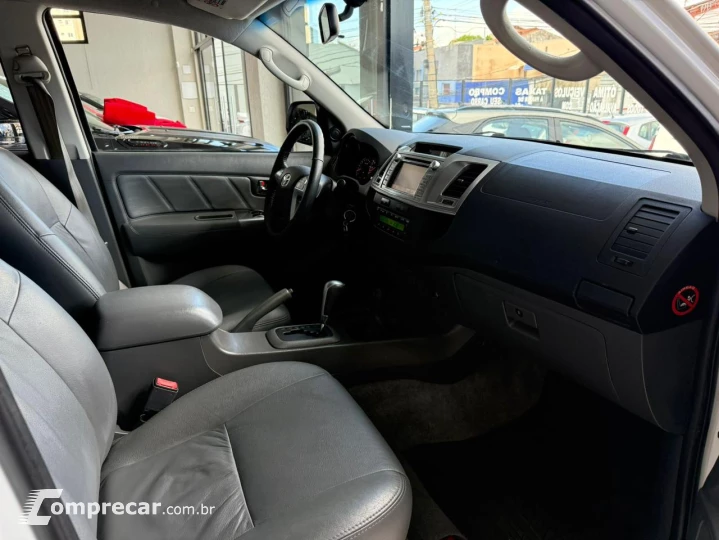 Hilux CD SRV 2.7 4x4