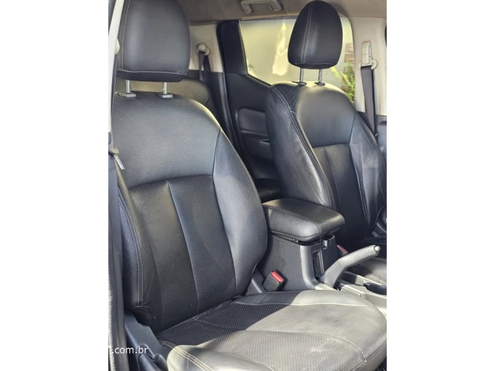 L200 TRITON 2.4 16V TURBO DIESEL SPORT HPE TOP CD 4P 4X4 AUT