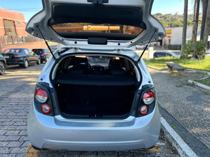 SONIC HB LT 1.6 16V FlexPower 5p Mec.