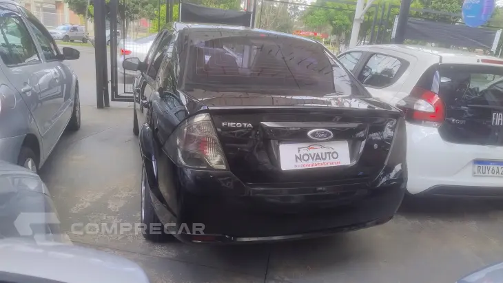 FIESTA 1.6 MPI Class Sedan 8V
