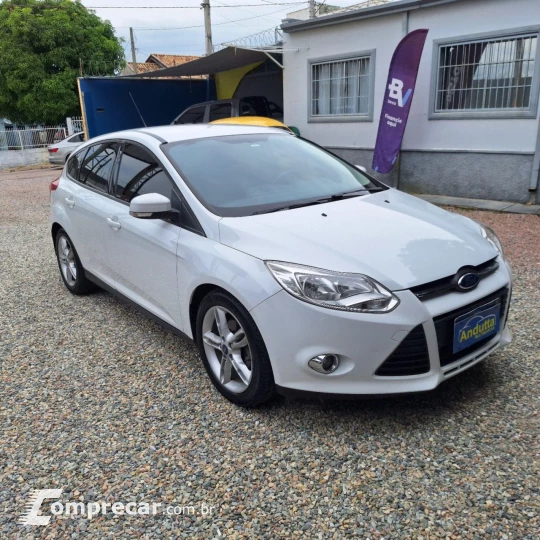 Focus Hatch 1.6 16V 4P FLEX SE POWERSHIFT AUTOMÁTICO
