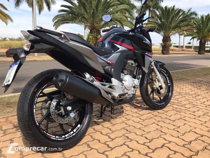 CB TWISTER 250F