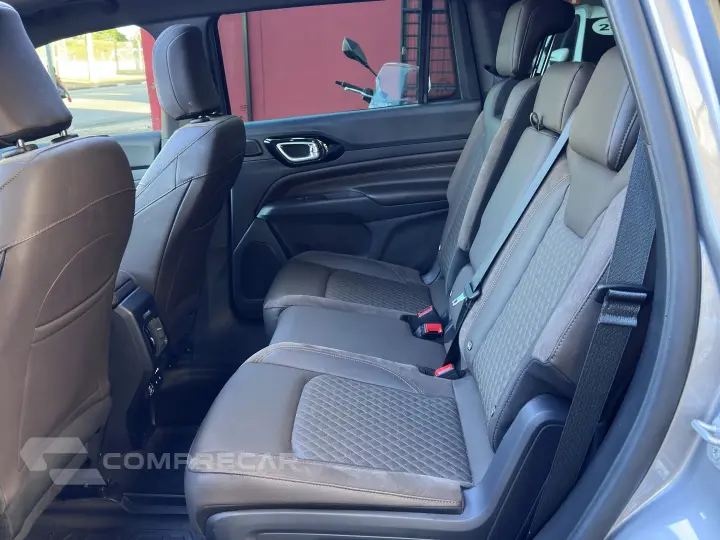 COMMANDER 1.3 T270 TURBO FLEX OVERLAND AT6