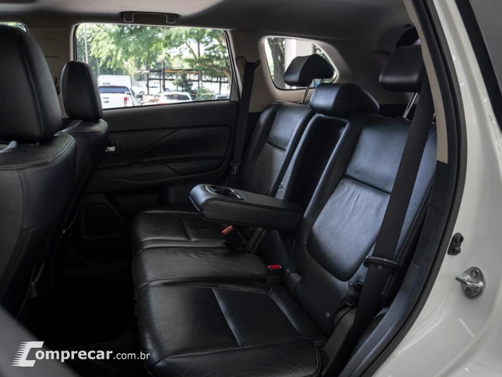 OUTLANDER 2.0 16V 160cv Aut.