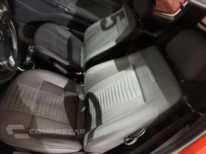 SAVEIRO 1.6 Cross CD 16V